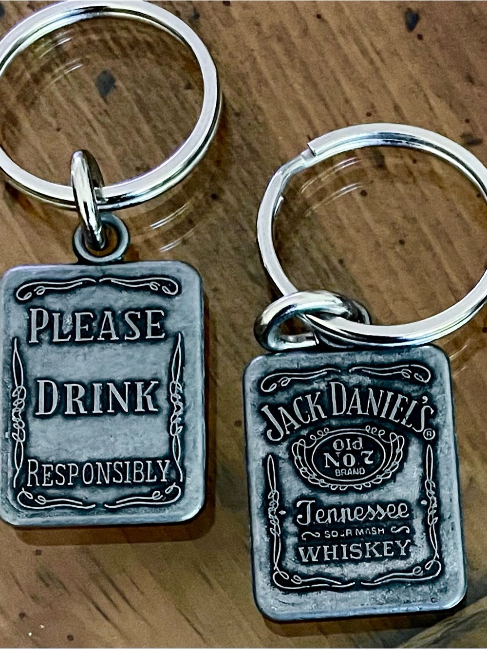 Jack Daniel’s Old No. 7 Tennessee Whiskey Metal Keychain – Pewter Tone